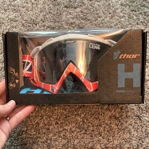 Thor S11 Hero Goggles brand new.